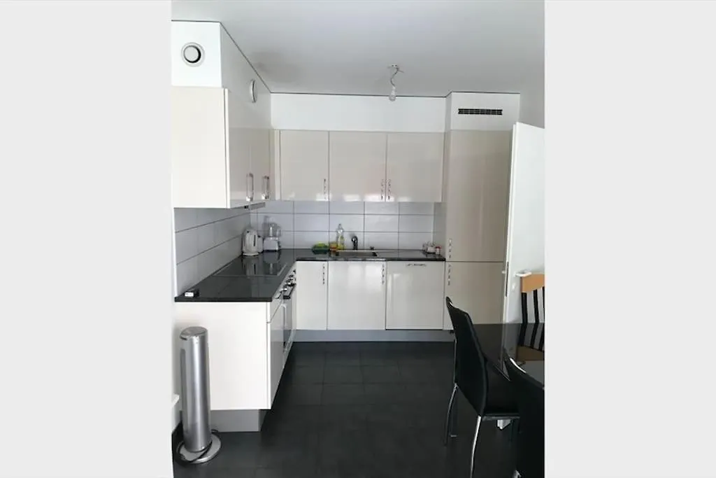 Quiet Room Near The City 24 Lancy Genève Appartement
