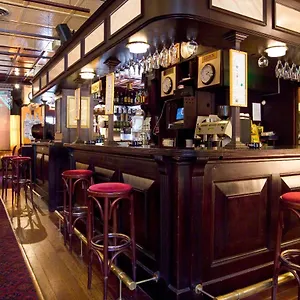 3* מלון Astoria